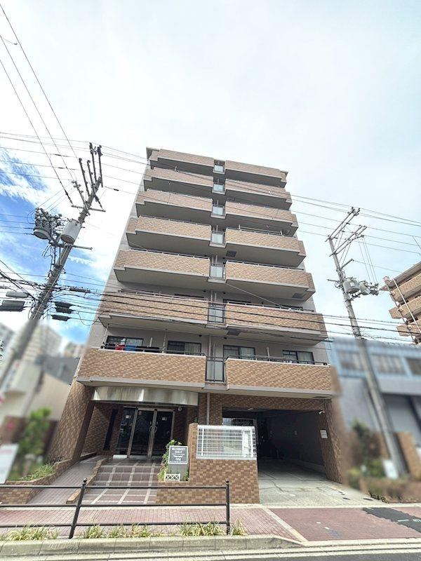 3LDK apartment in Suita, Osaka - Photo 1