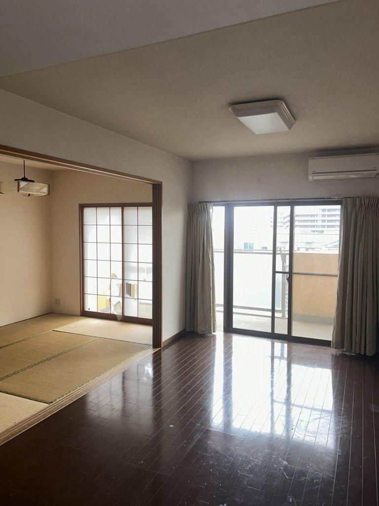 3LDK apartment in Yashio, Saitama - Photo 1