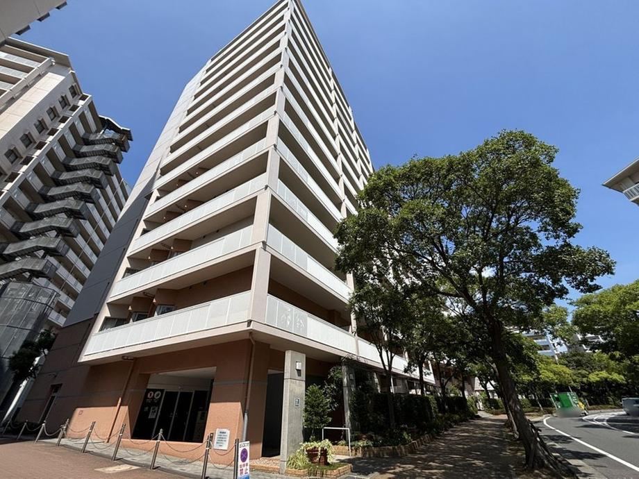 3LDK apartment in Nishinomiya, Hyogo - Photo 1