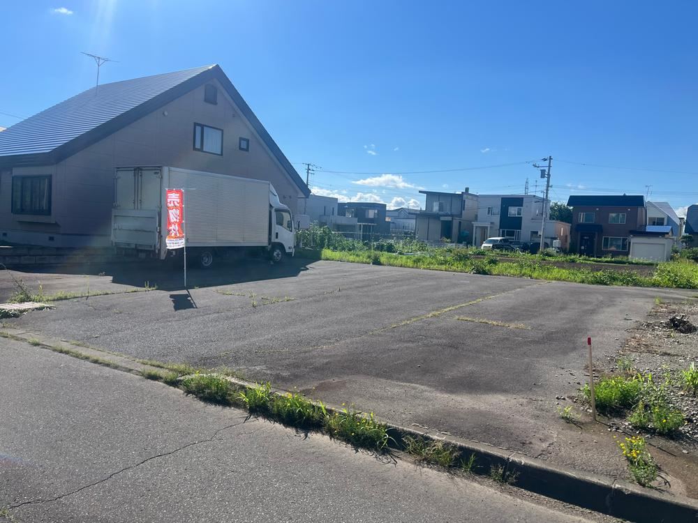 350 m² land in Asahikawa, Hokkaido - Photo 1