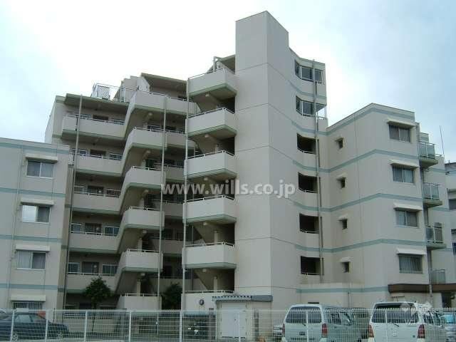 3LDK apartment in Itami, Hyogo - Photo 1
