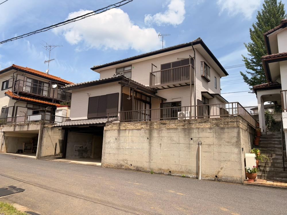5LDK house in Hatoyama, Hiki District, Saitama - Photo 1
