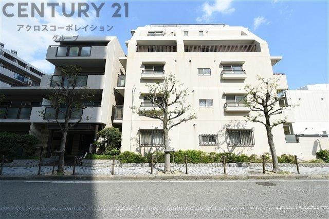 2LDK+S apartment in Amagasaki, Hyogo - Photo 1