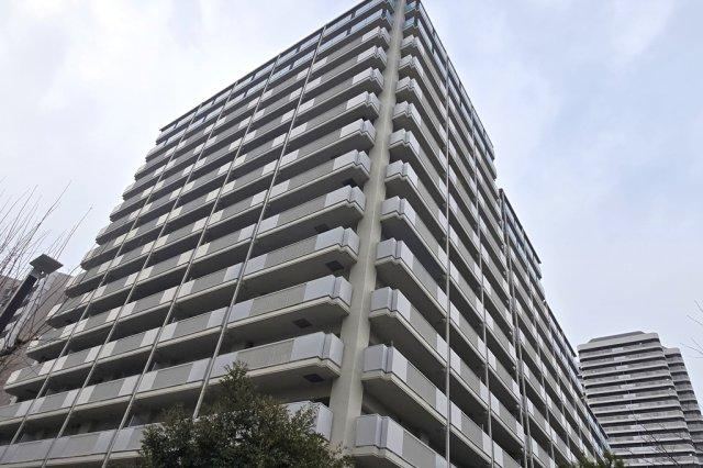 4LDK apartment in Miyakojima Ward, Osaka - Photo 1
