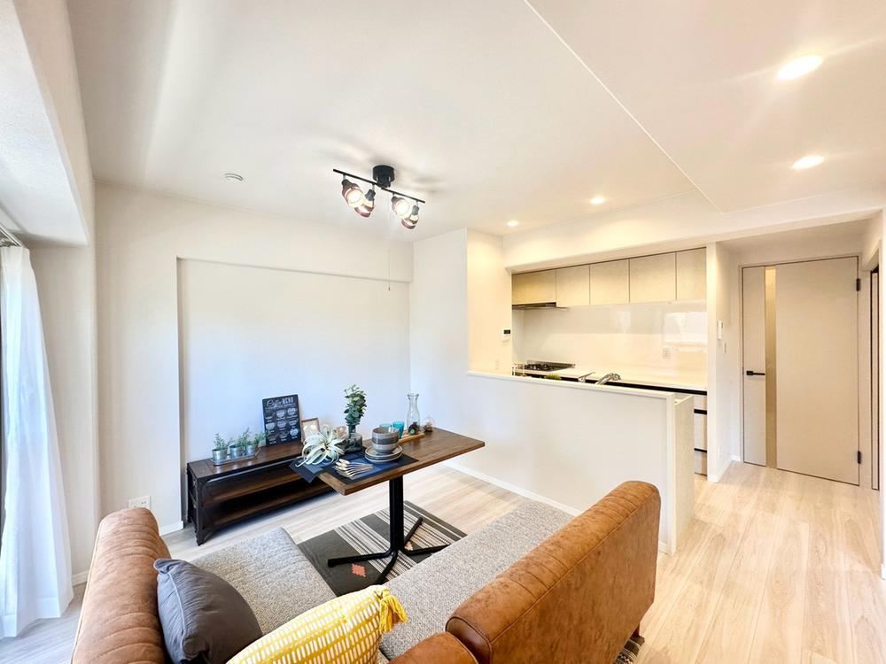 2LDK+S apartment in Naka Ward, Hiroshima - Photo 1