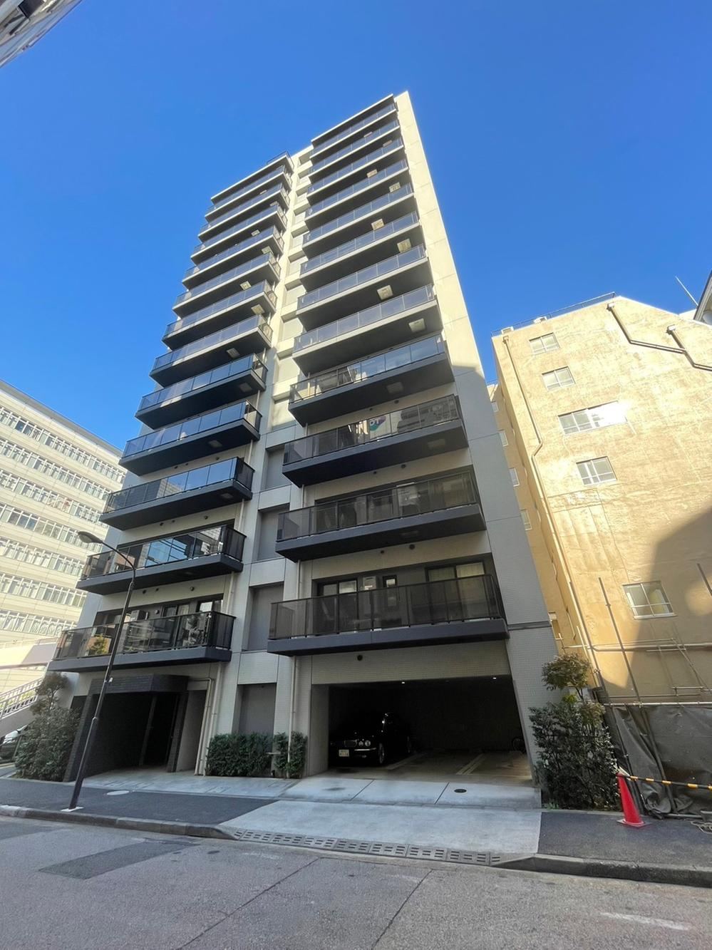 3LDK apartment in Minato Ward, Tokyo - Photo 1