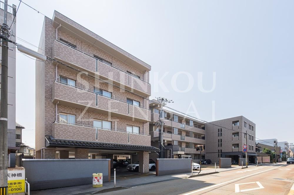 3LDK apartment in Kanazawa, Ishikawa - Photo 1