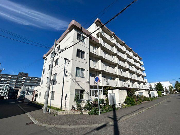 4LDK apartment in Shiroishi Ward, Sapporo, Hokkaido - Photo 1