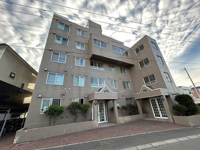 4LDK apartment in Shiroishi Ward, Sapporo, Hokkaido - Photo 1