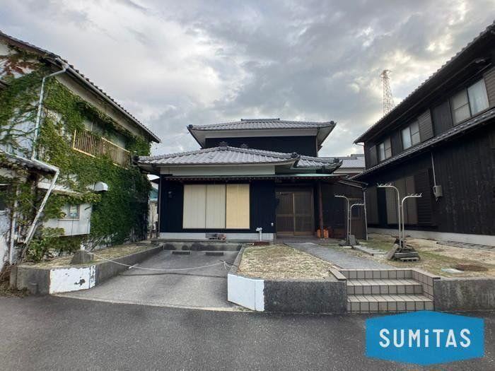 5DK house in Matsuyama, Ehime - Photo 1