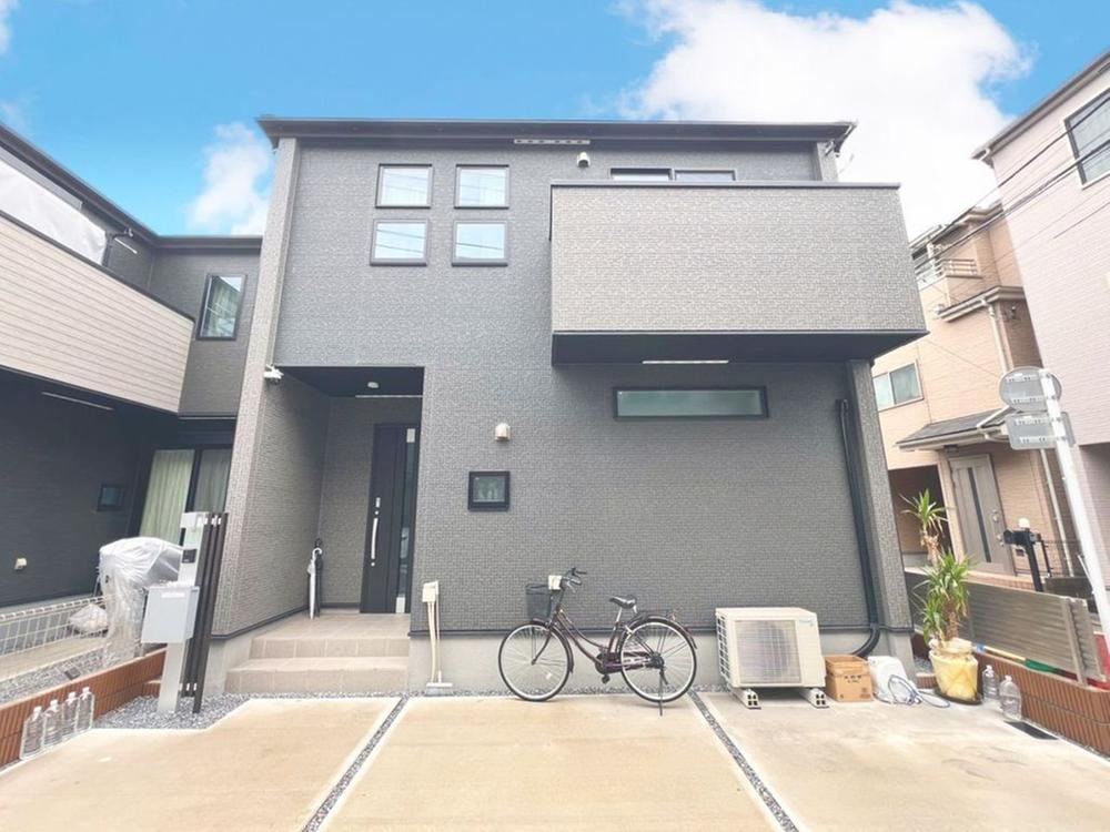 4LDK house in Adachi Ward, Tokyo - Photo 1