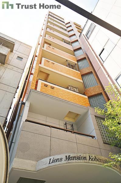 2LDK apartment in Chuo Ward, Kobe, Hyogo - Photo 1