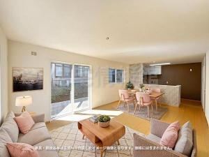 4LDK house in Yokosuka, Kanagawa - Photo 1