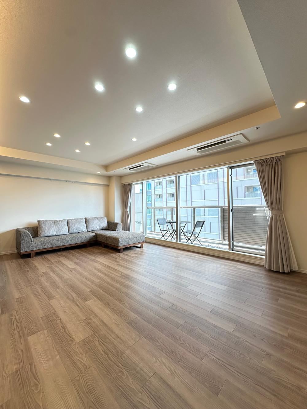 2LDK apartment in Chuo Ward, Tokyo - Photo 1