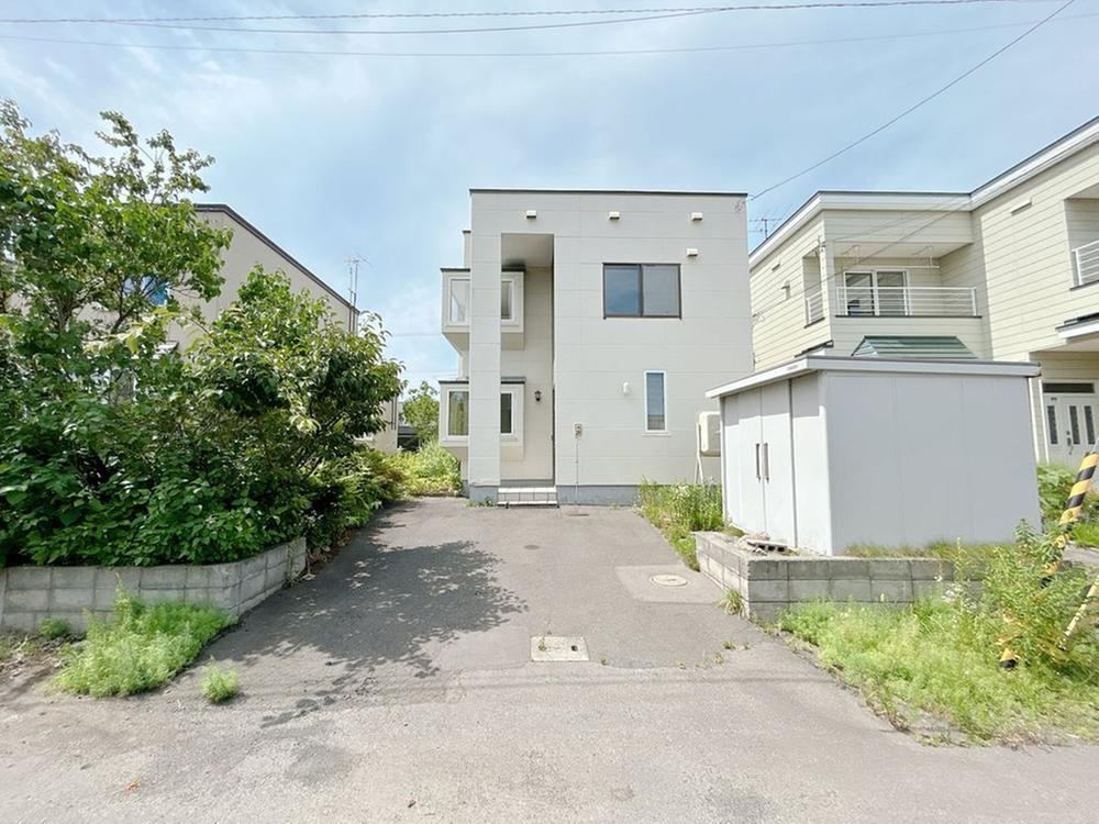 5LDK+S house in Ishikari, Hokkaido - Photo 1