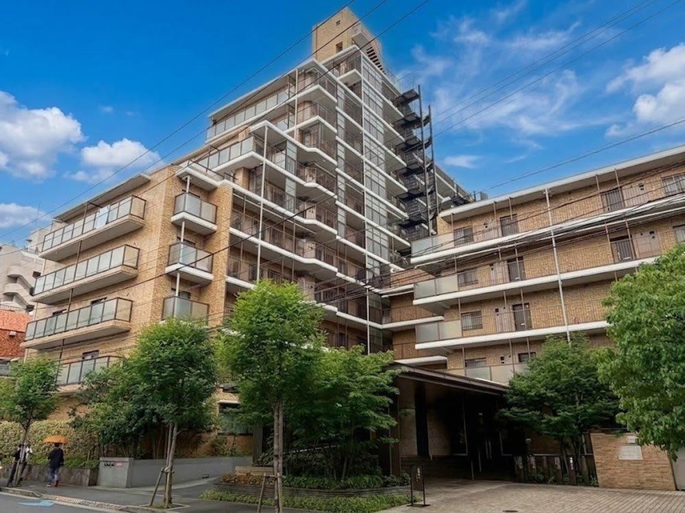 3LDK apartment in Edogawa Ward, Tokyo - Photo 1