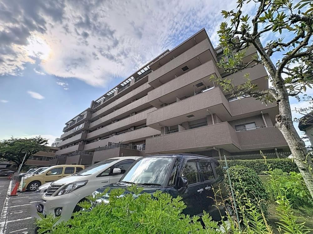 3LDK apartment in Ichikawa, Chiba - Photo 1