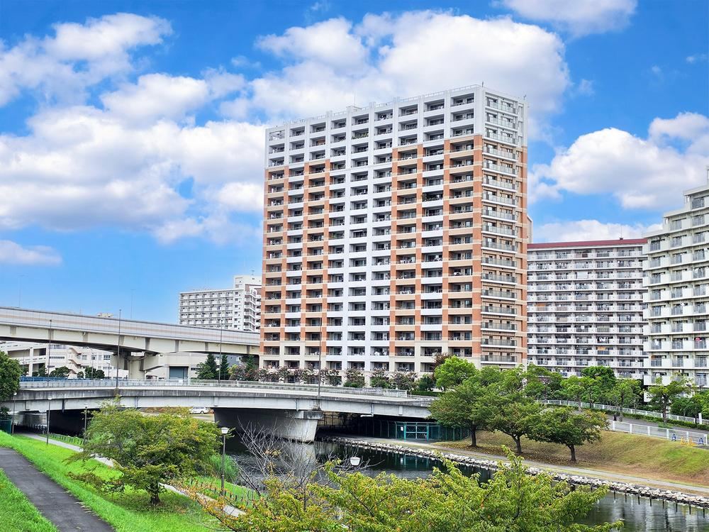 4LDK+S apartment in Edogawa Ward, Tokyo - Photo 1