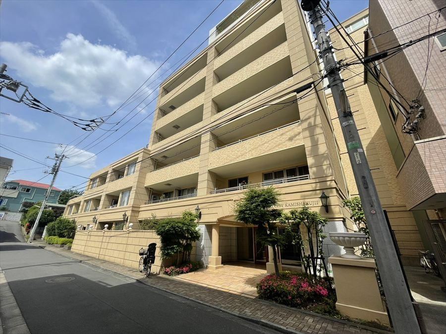 3LDK apartment in Nerima Ward, Tokyo - Photo 1