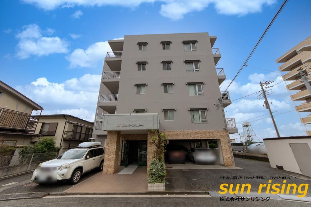 2LDK apartment in Tachikawa, Tokyo - Photo 1