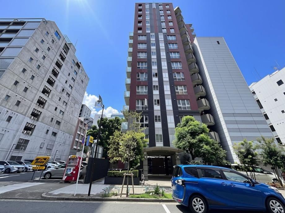 3LDK apartment in Naka Ward, Nagoya, Aichi - Photo 1