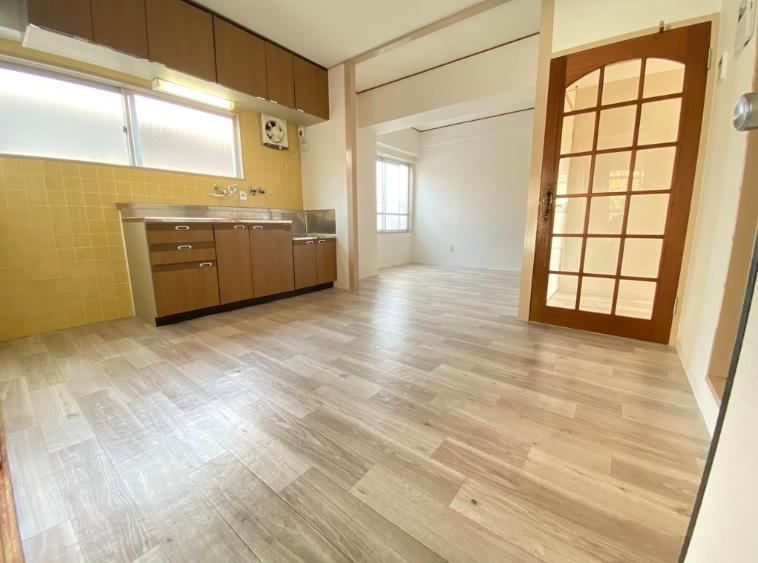 2LDK apartment in Chuo Ward, Kobe, Hyogo - Photo 1