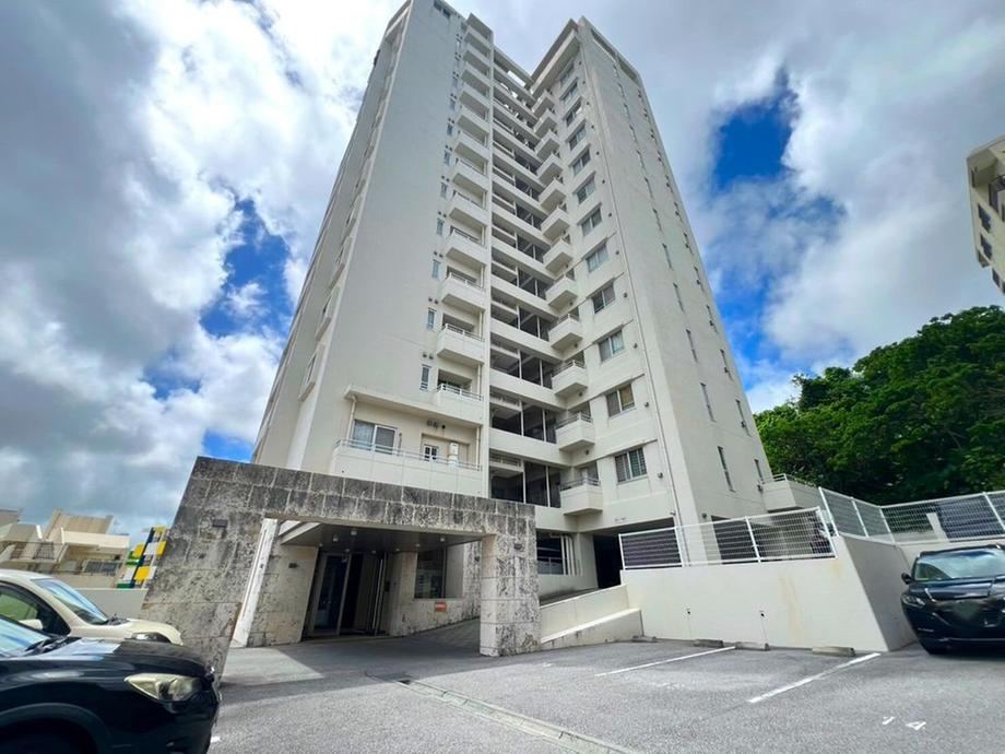 2LDK apartment in Naha, Okinawa - Photo 1