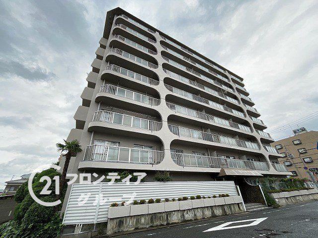 3LDK apartment in Higashisumiyoshi Ward, Osaka - Photo 1