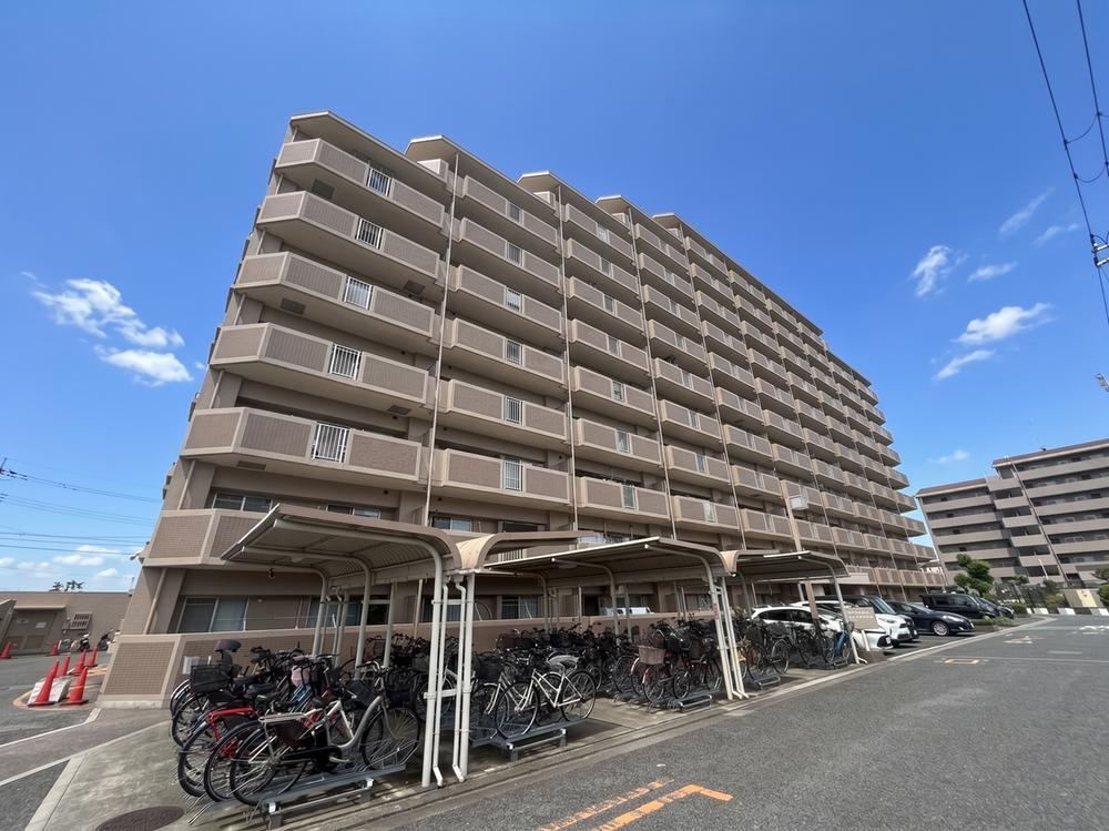 2LDK+S apartment in Higashi Ward, Sakai, Osaka - Photo 1