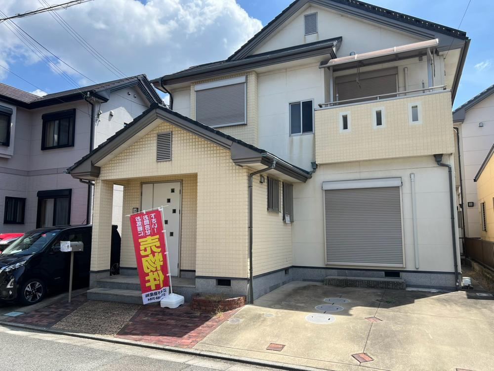 4LDK house in Wakayama, Wakayama - Photo 1