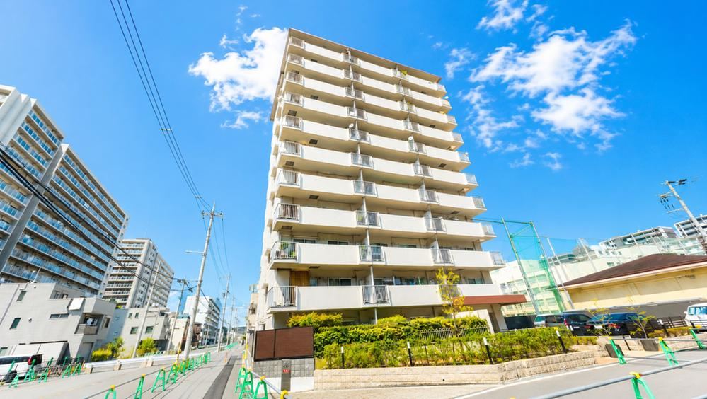 3LDK apartment in Yodogawa Ward, Osaka - Photo 1