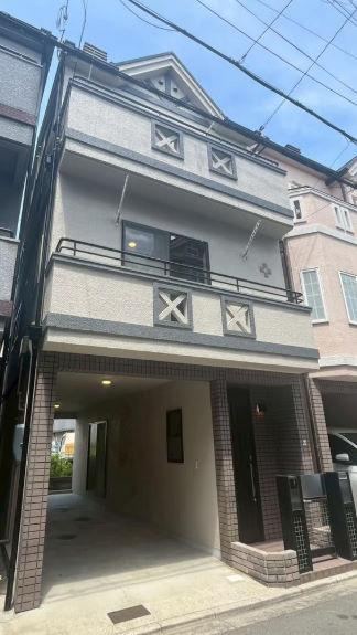 4LDK house in Kadoma, Osaka - Photo 1