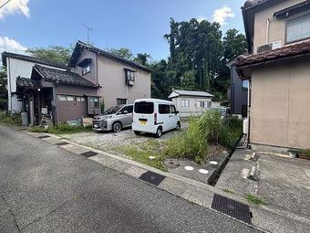 plot of land in Kaga