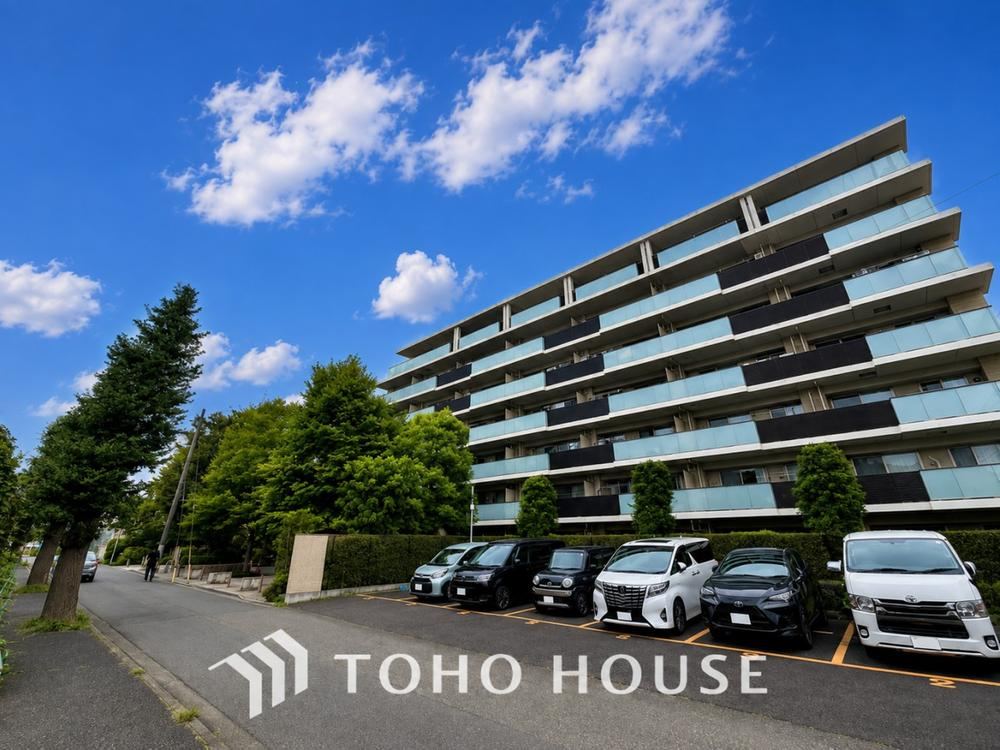 4LDK+S apartment in Akishima, Tokyo - Photo 1