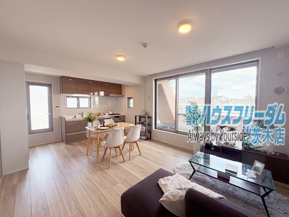 3LDK apartment in Toyonaka, Osaka - Photo 1