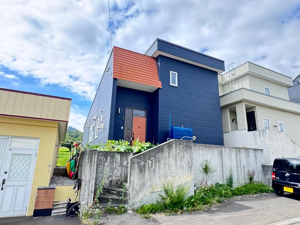 4LDK house in Minami Ward, Sapporo, Hokkaido - Photo 1