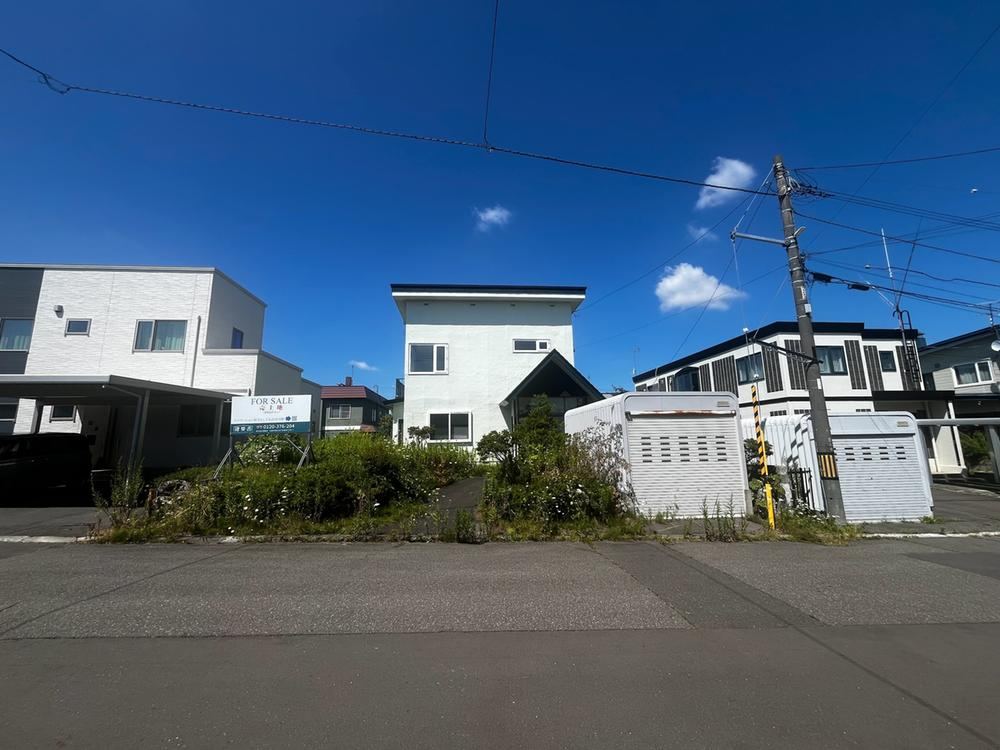 301 m² land in Atsubetsu Ward, Sapporo, Hokkaido - Photo 1