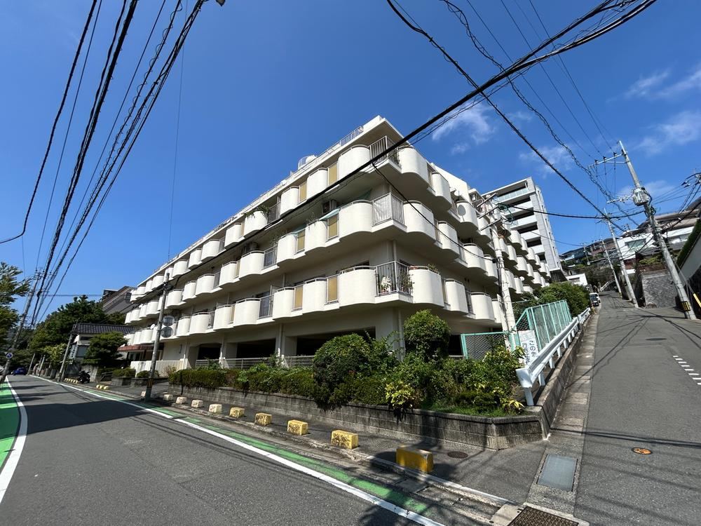 3LDK+S apartment in Chuo Ward, Fukuoka - Photo 1