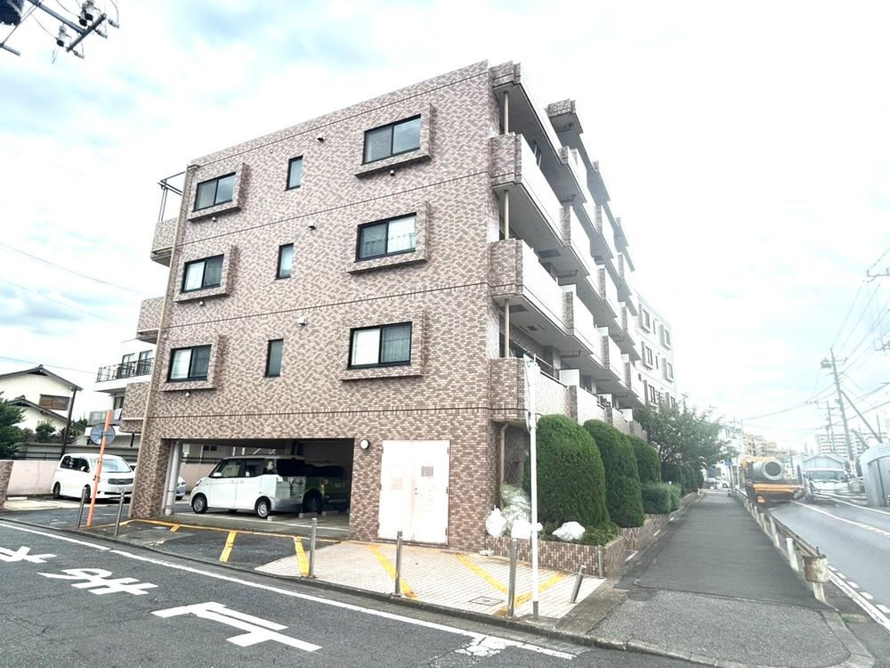 2LDK+S apartment in Misato, Saitama - Photo 1