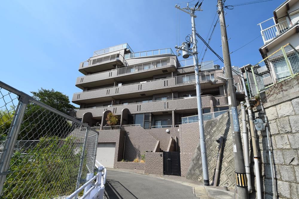 2LDK apartment in Nagata Ward, Kobe, Hyogo - Photo 1