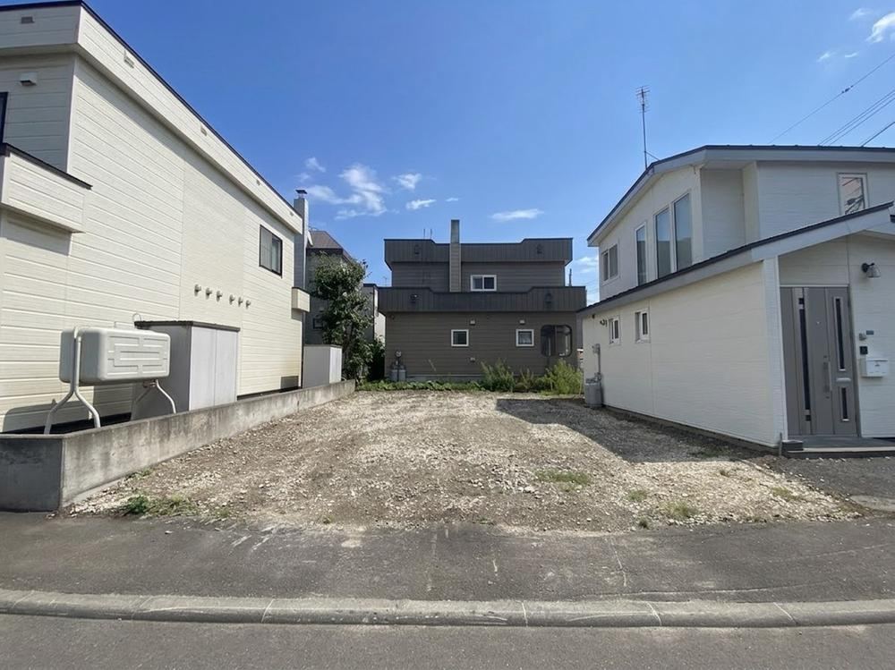 101 m² land in Kita Ward, Sapporo, Hokkaido - Photo 1