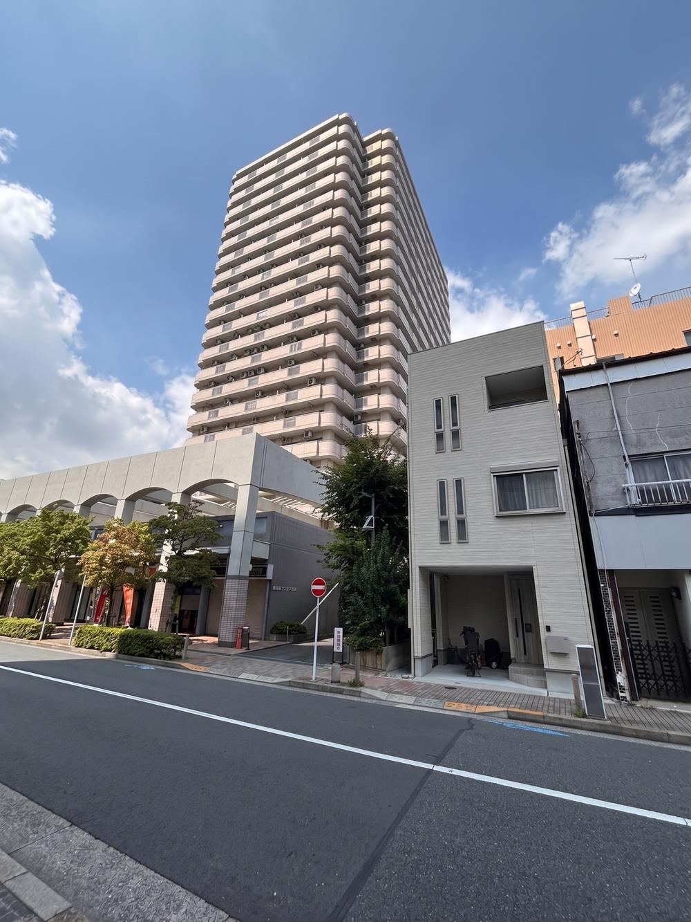 1LDK apartment in Koto Ward, Tokyo - Photo 1