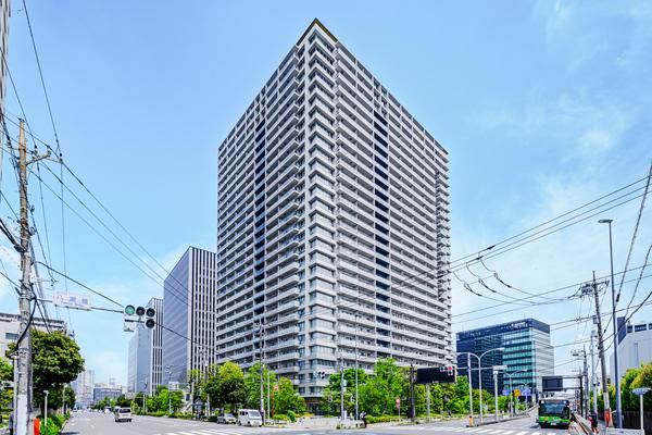3LDK apartment in Shinagawa Ward, Tokyo - Photo 1