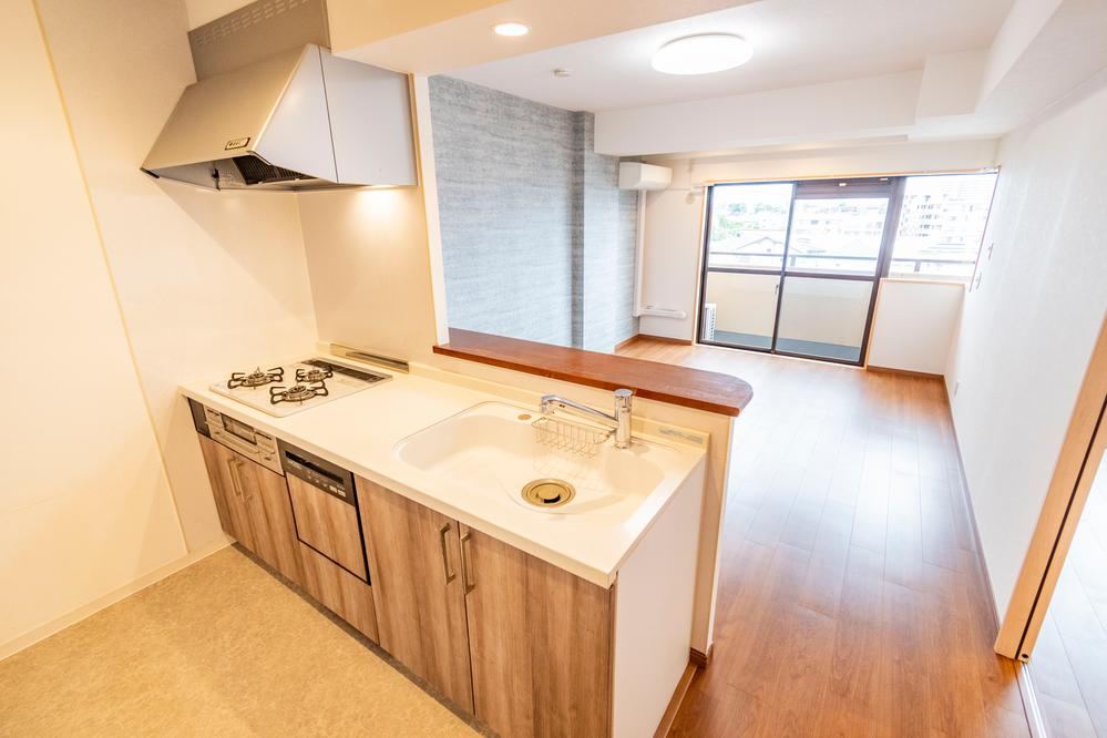 2LDK+S apartment in Misato, Saitama - Photo 1