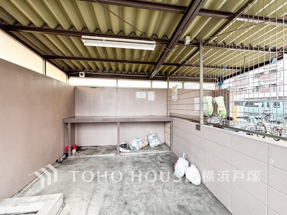2LDK apartment in Yokosuka, Kanagawa - Photo 1