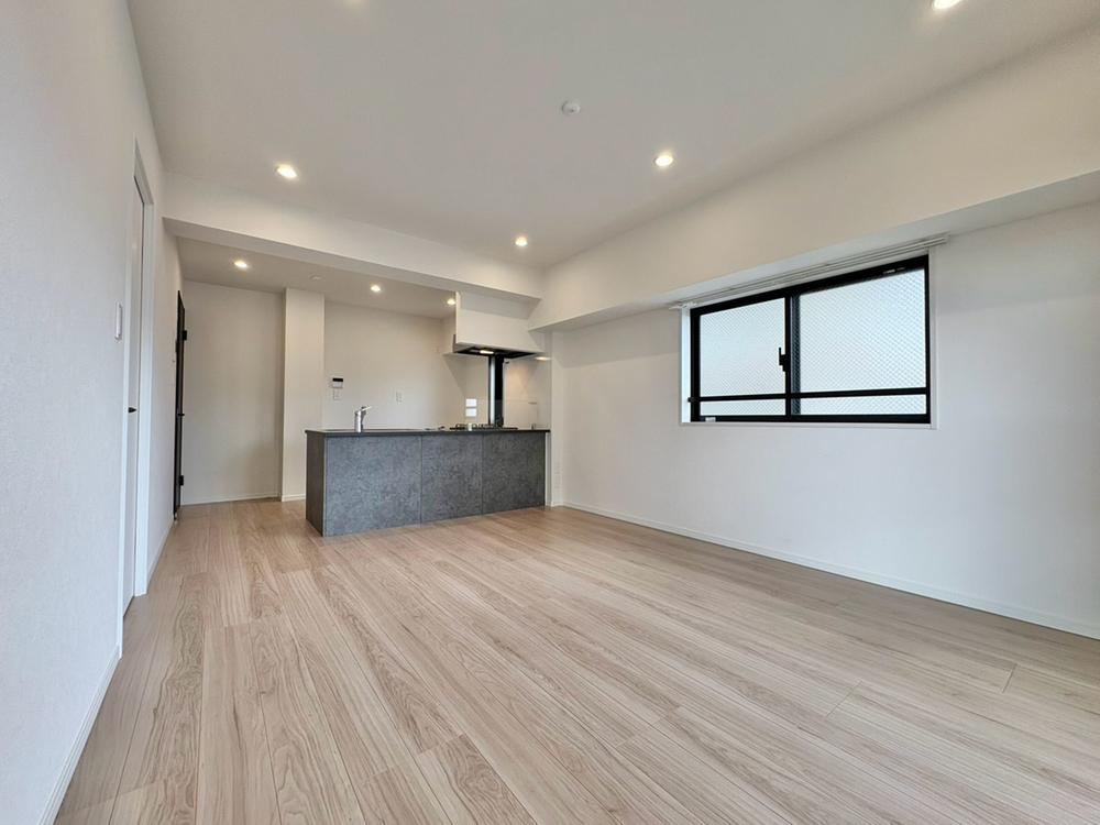 2LDK apartment in Katsushika Ward, Tokyo - Photo 1