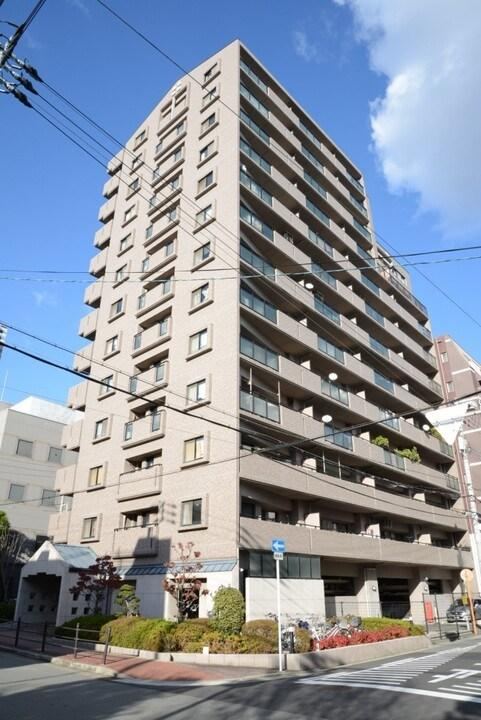 3LDK apartment in Nishi Ward, Osaka - Photo 1
