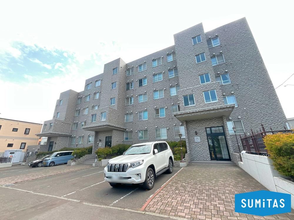 4LDK apartment in Teine Ward, Sapporo, Hokkaido - Photo 1