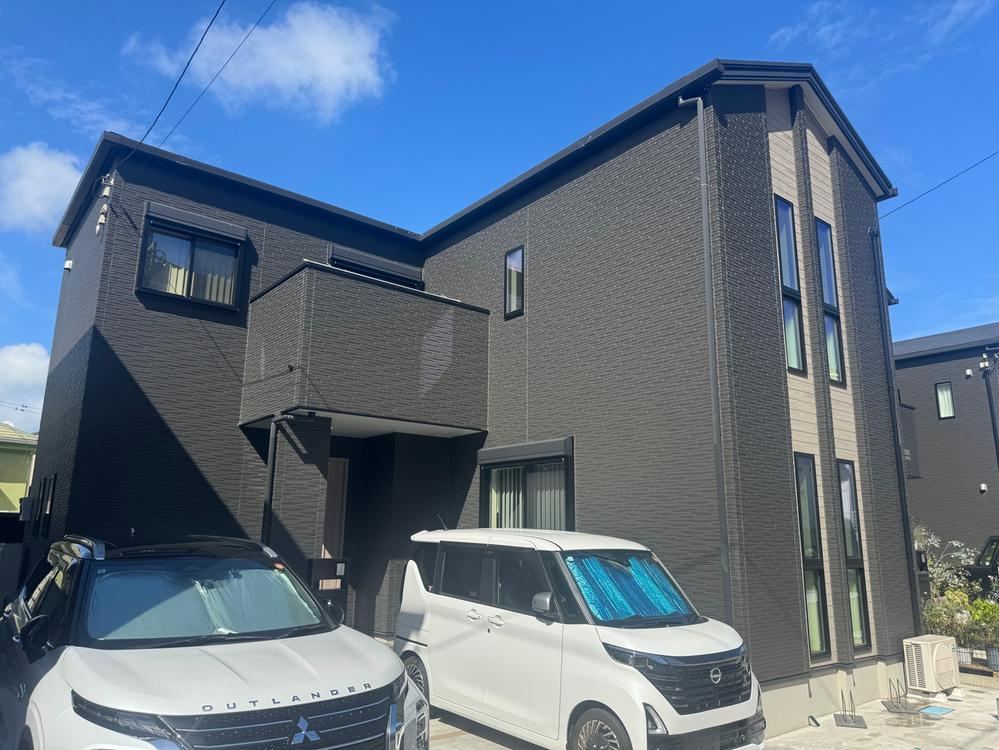 4LDK+S house in Hiratsuka, Kanagawa - Photo 1