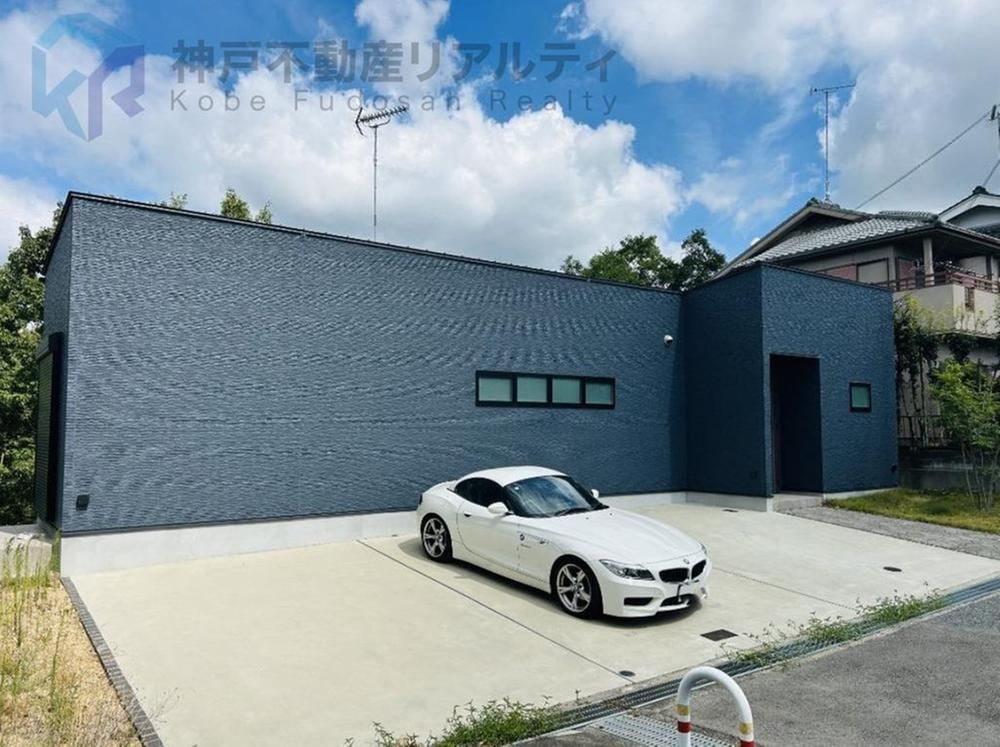 3LDK+S house in Nishi Ward, Kobe, Hyogo - Photo 1